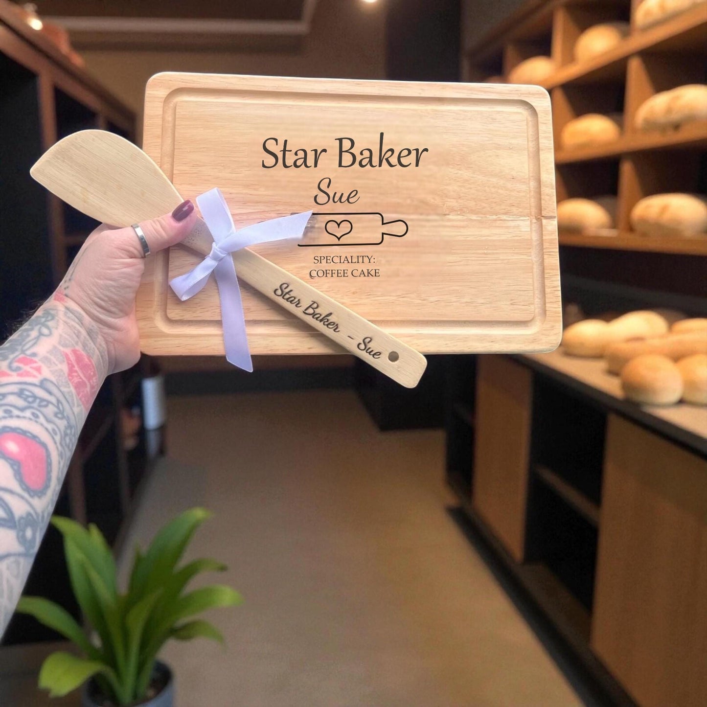 Personalised Engraved Wooden Chopping Board & Spoon Set – Star Baker Gift – Custom Name Kitchen Board – Baking  – Unique Home Gift